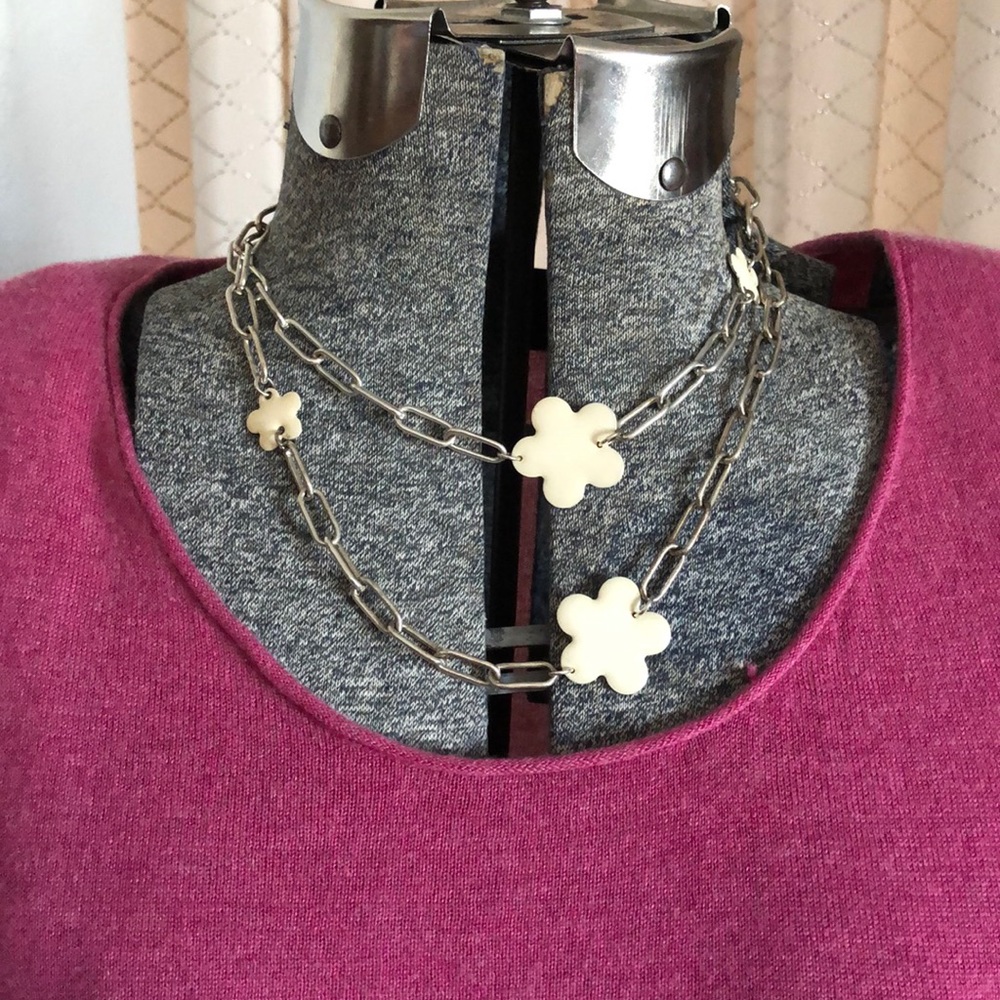 Silver-tone Chain Necklace w/ Cream Enamel Flowers - Picture 6 of 7